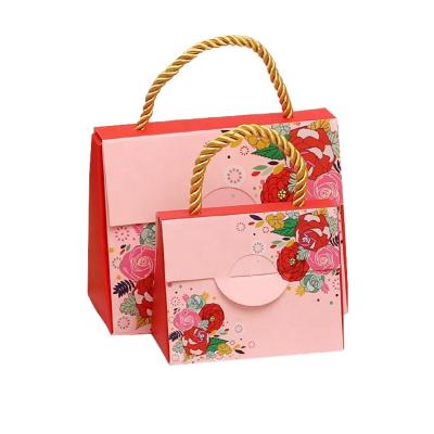 China recyclable & Wholesale 2019 New Arrival Handmade Wedding Favor Paper Candy Box Gift Box for sale