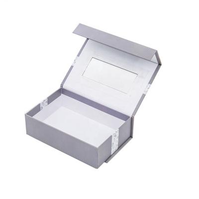 China recyclable & Handmade Luxury Paper Gift Box With Magnet Paper Gift Box With Clear PVC Window for sale