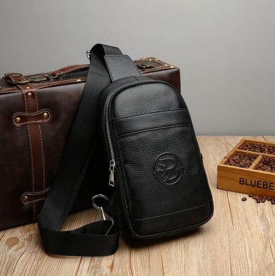 China Outdoor Sport Eco-Friendly Sling Bag Adjustable Strap Genuine Leather Tiding Chest Bag Men for sale