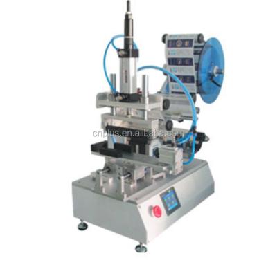 China Semi-automatic product labeling machine and flat labeling machine for sale