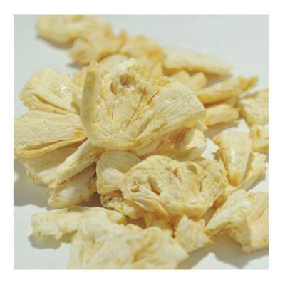 China Dry Bulk Vacuum Freeze Dried Fruit Pineapple Chips for sale