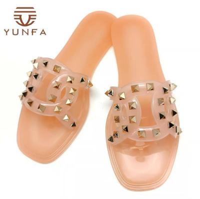 China Trend Jelly Slippers Girls Beach Crystal High Quality Fashion Slides Ladies Sandals Outdoor Shoes Flats For Women for sale