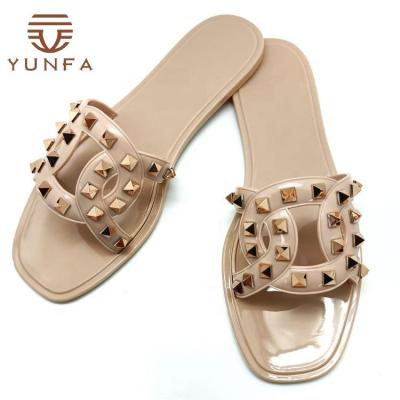 China Fashion trend designer Ladies Outdoor Jelly Slippers Girls Beach Crystal slips open toe women sandals shoes for ladies for sale