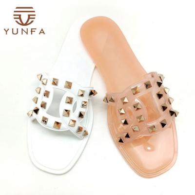 China Designer Female Jelly Slippers Girls Outdoor Luxury Crystal Slides Women Sandals Footwear new arrival fashion trend shoes for ladies for sale