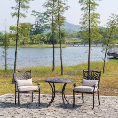 China 2022 New Design Foldable 3pcs Outdoor Cast Aluminum Garden Garden Chairs Set for sale