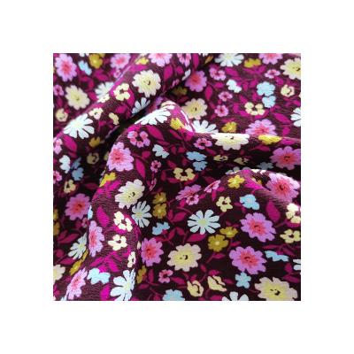 China Custom Wrinkle Resistant Wholesale Price Viscose And Rayon Exquisite Workmanship Digital Printing Fabric For Slim Skirts And Jackets for sale