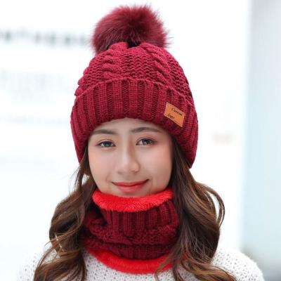 China Fashion\Wholesale custom made comfortable\durable logo pom pom beanie women winter hat and scarf set for sale