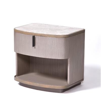 China Chapa cortada cuarta Nightstand de madera de roble de las mesitas de noche superiores de mármol naturales del hotel en venta