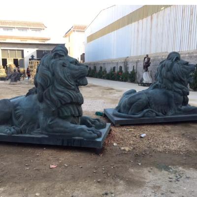 China China Garden Outdoor Animal Metal Lion Bronze Sculpture for sale