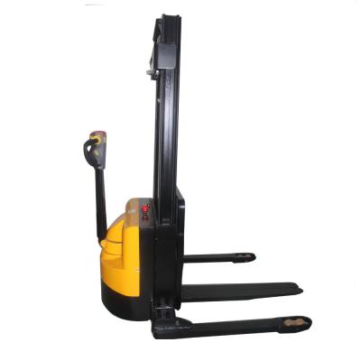 China Hotels 1.5ton full electric walkie stacker with wide spread legs adjustable legs forks equipment for sale à venda