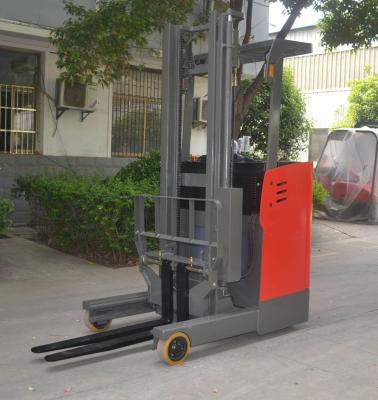 China Mini 1.5ton 3 wheel hotels forklift paper roll forklift 48v flange electric forklift electric motor à venda