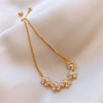 China 2021 New Fashion Jewelry CLASSIC High End Luxury Zircon Flower Adjustable Female Bracelet for sale