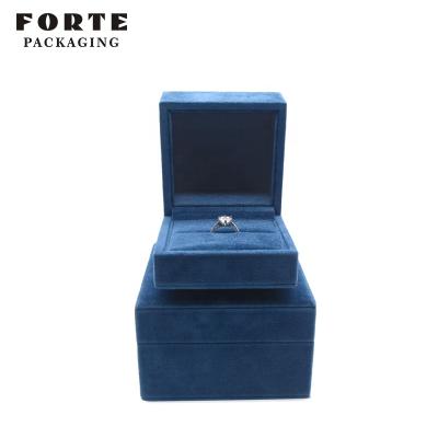 China Eco-friendly Wholesale Custom Jewelry Boxes Velvet Square Wrapping FORTE Edge With Blue Color for sale