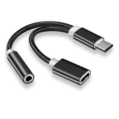 China 2 in 1 Type C tot 3,5 mm Charger Koptelefoon Audio Jack USB C kabel Draagbare Type-C tot 3,5 mm Connector Adapter voor mobiele telefoon Te koop