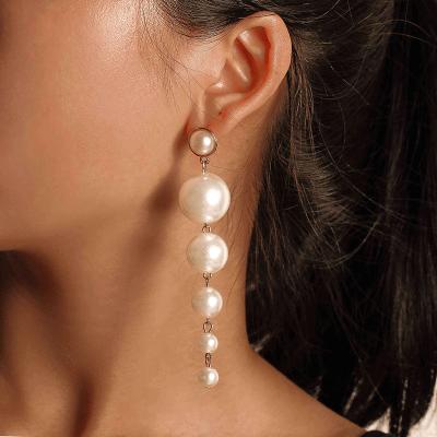 China FASHIONABLE Best Selling Long Elegant Simulated Pearl Drop Earring For Women Personality Wedding Jewelry for sale