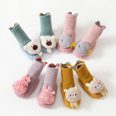 China Antibacterial Stain Wholesale Coral Fleece Baby Socks Cartoon Thick Non-slip Breathable Baby Socks for sale