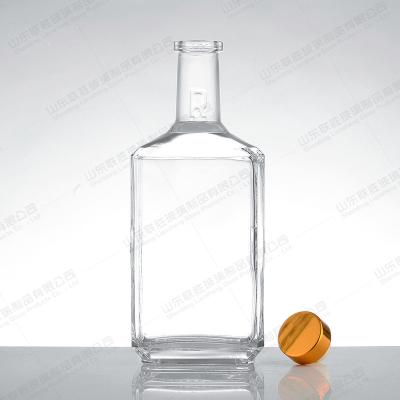 China Unique Shaped XO Wine Glass Bottle Liquor 500ml Beverage Decanter Bottle 750ml Creative Glass Wine Decanter Liquor Bottle With Cap for sale