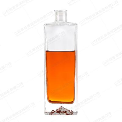 China Drinking Whiskey Gin Glass Bottle Vodka Bottle 700ml 750ml 1000ml Square Beverage Wine Alcohol Glass Custom Liquor Bottle for sale