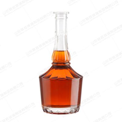 China Free Sample Beverage Collection 500ml 750ml Glass Bottles Empty Wine Gin Whiskey Vodka Glass Bottle Liquor Bottle With Cap for sale