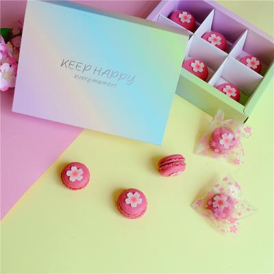 China Handmade Cardpaper Individual Pastry Macarons Box Chocolate Packaging Box With Window for sale