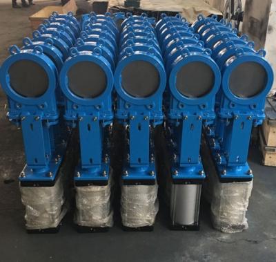 China QT450 DN150 General Two Way Malleable Iron Knife Pneumatic Gate Valve for sale