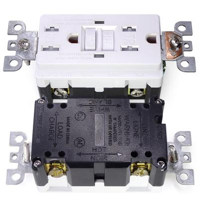 China PC+Copper USA Extension Socket 20a 125v GFCI 20A 2LIGHT TR White For Household for sale