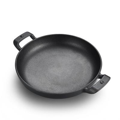 China Sustainable Hot Sale 22*5.3cm China Cookware Cast Iron Wok Non-Stick Dish Cookware With Wooden Cover for sale