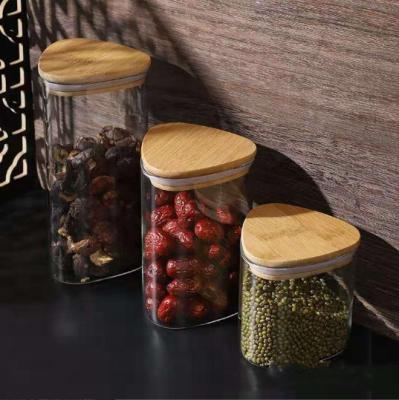 China Microwavable Borosilicate Glass Storage Container With Bamboo Lid for sale