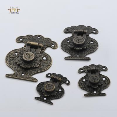 China With Screw Alloy Antique Bronze Jewelry Box Latch Clasps Decorative Buckle Lock Latch Hasp Latch With Screws for sale