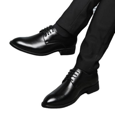 China High Toe Dress Shoes Men's Classic Leather Shoes Men's Patent Leather Breathable Large Size Men's Black Formal Wedding Shoes for sale