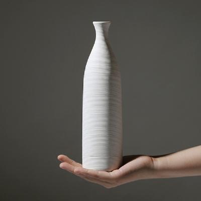 China Modern Ceramic Vase Home Decoration CLASSIC New Hot Items Decor Vases for sale