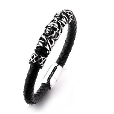 China Cheap price black plated the north skull metal charm black leather men skull bracelet for wholesale for sale