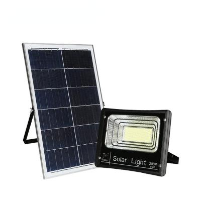 China 100W 200W 300W 400W 1000W Solar Powered Outdoor Waterproof Led Solar Garden Metal Solar Panel Landscape Garden Lights for sale