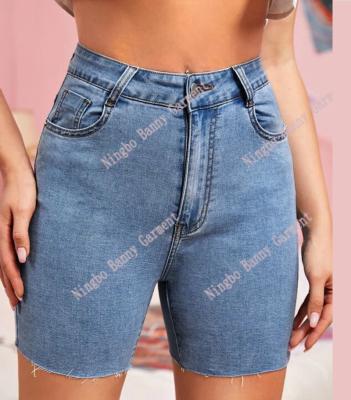 China Breathable Women Raw Edge Slope Pocket Denim Shorts for sale