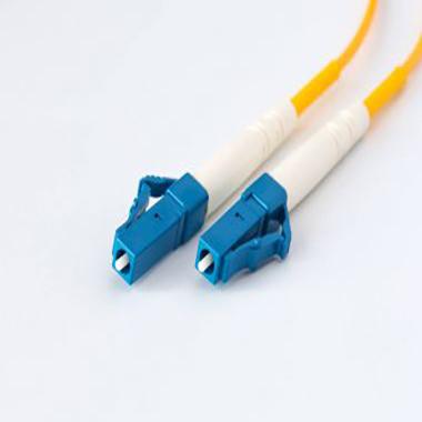 China High Quality Fiber Optic Patch Cord FTTX SM/MM APC/UPC LC Jumper Wire for sale