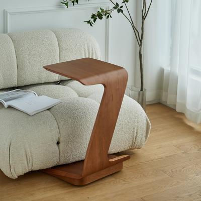 China Easily Movable Wooden Living Room Brown Snack End Table Modern C Shaped Side Table Sofa Tray Coffee Table for sale