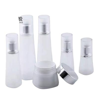 China Thick Package Liquid Skin Care Lotion Sets (Lotion) Packing Bottle Pet Jar Empty Lotion Bottle With Pump Set for sale