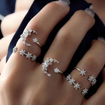 China TRENDY Pearls Ring Set For Women Metal Vintage Gold Crystal Rings Moon Star Charm Ring Bohemian Wedding Fashion Jewelry Party Gifts for sale