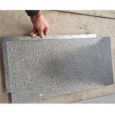 China Modern Most Popular G654 Flamed Gray Kerbstones Black Granite Tile Dark Natural For Sale for sale