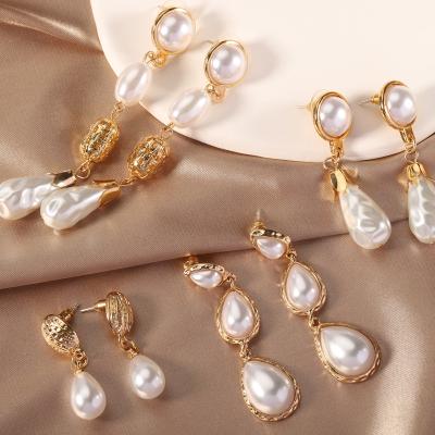 China SISSLIA high quality ladies vintage earrings long pearl pendant earrings classic baroque elegant water drop earrings trend ladies jewelry for sale