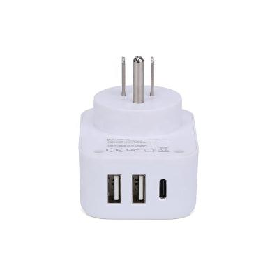 China Mobile Newcomer Universal Plug To US Plug Adapter USB Type C 3 Ports 15W Output for sale