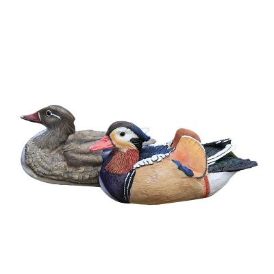 China Creative outdoor mandarin duck duck outdoor ornaments mandarin statue decoration resin garden Europe park swimming pool decoration mandarin duck for sale