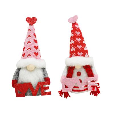 China Art Decor Valentine's Day Gnomes 2 Pack Mr & Mrs Gnome Decor Handmade Tomte Swedish for Home Office Table Bedroom Living Room Mantle for sale