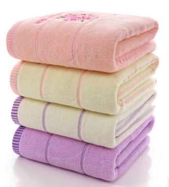 China Comfortable Plain Weave Soft Face Towels Decorative With Digital Printing for sale