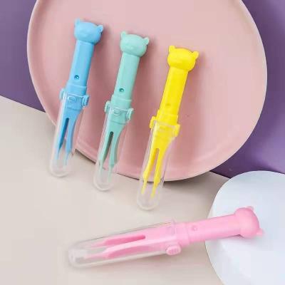 China Wholesale Unisex Plastic Baby Nose Earpick With Light Baby Care Ear Nose Remover Glow Clip Navel Safety Forceps Cleaning Remove for sale