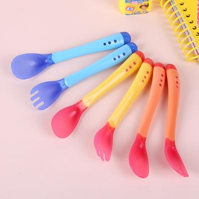 China Temperature Sensitive BPA Discoloration Silicone Spoon 40 Celsius Changing Baby Food Supplement Free Tableware for sale