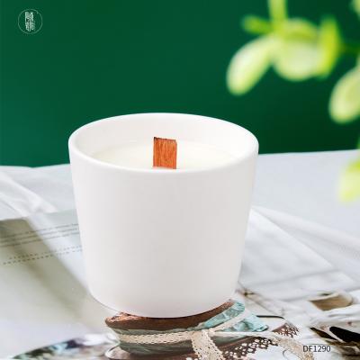 China Custom Round Round New Porcelain Essential Oil Aromatherapy Burner for sale