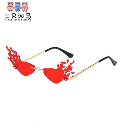 China European and American New Fire Flame Series Diamond Studded Fashion Party Goldfish Sunglasses for sale