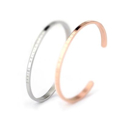 China CLASSIC Narrow Opening Classic D Letter Stainless Steel Adjustable Bracelets Waterproof Hypoallergenic Non-fade Bracelets for sale