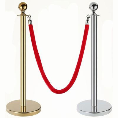 China High Quality Easily Assembled Hotel Stainless Steel Retractable Queue Rack Stand Around Low Pole Stand for sale